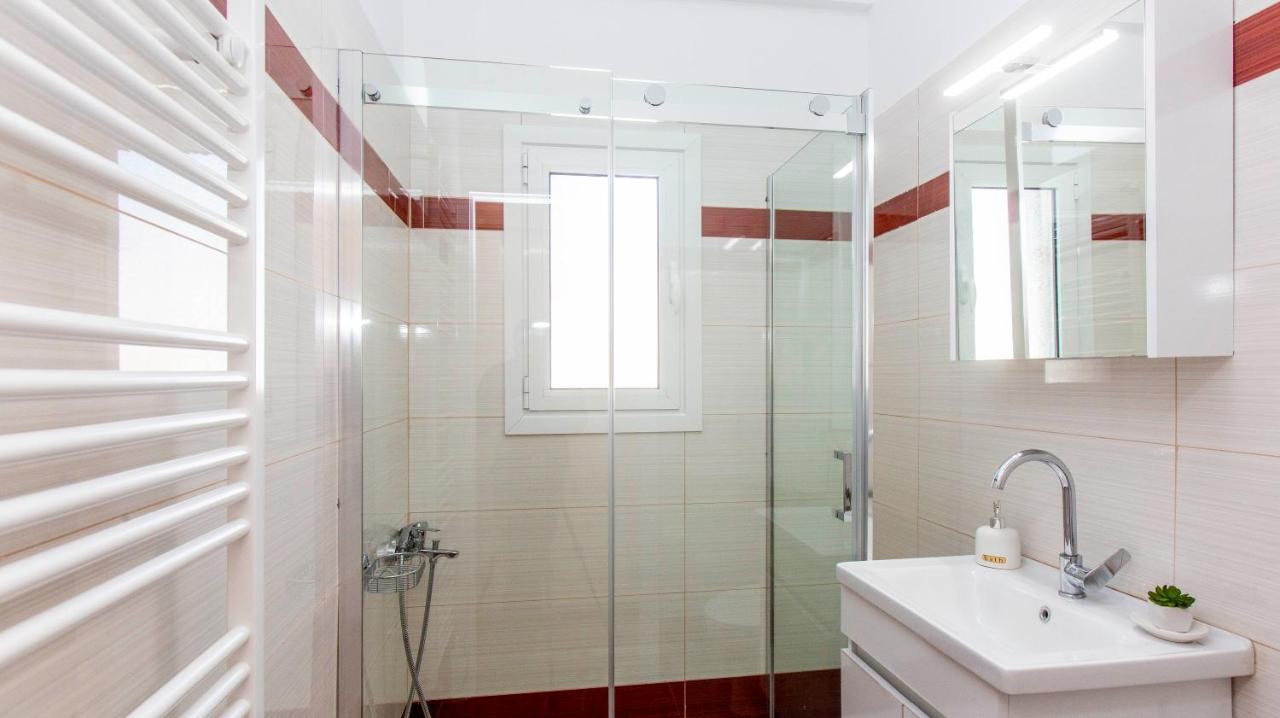 Loucas Apartment Atenas Exterior foto